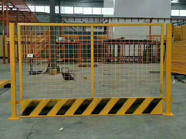 工地基坑防護(hù)欄桿